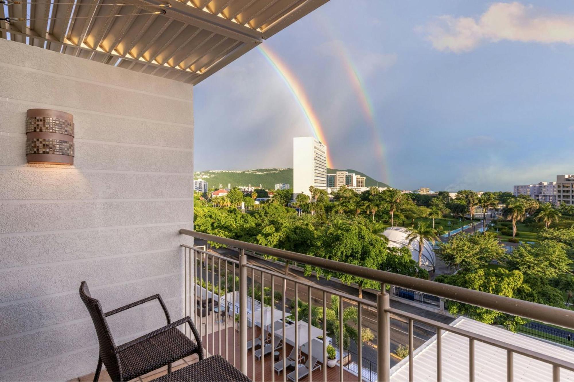 Courtyard By Marriott Kingston, Jamaica Hotel Exterior foto